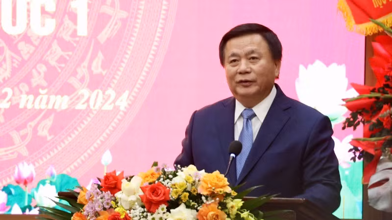 Đồng chí Nguyễn Xuân Thắng, Ủy viên Bộ Chính trị, Giám đốc Học viện Chính trị quốc gia Hồ Chí Minh, Chủ tịch Hội đồng Lý luận Trung ương phát biểu tại buổi lễ.