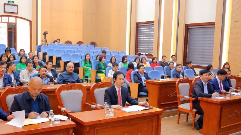 Các đại biểu tham dự hội nghị.