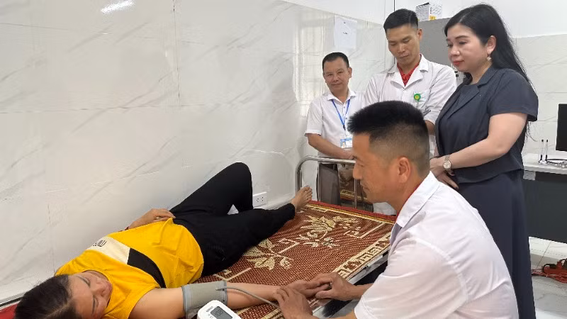 Được đầu tư xây mới, trạm y tế xã Phiêng Khoài, Yên Châu, Sơn La có cơ ngơi khang trang phục phụ công tác chăm sóc sức khỏe cho người dân trên địa bàn.