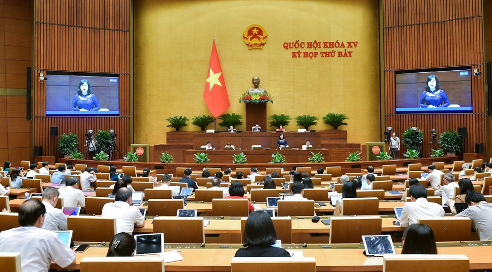 Bộ trưởng Y tế Đào Hồng Lan báo cáo tại phiên họp Quốc hội, chiều 26/6