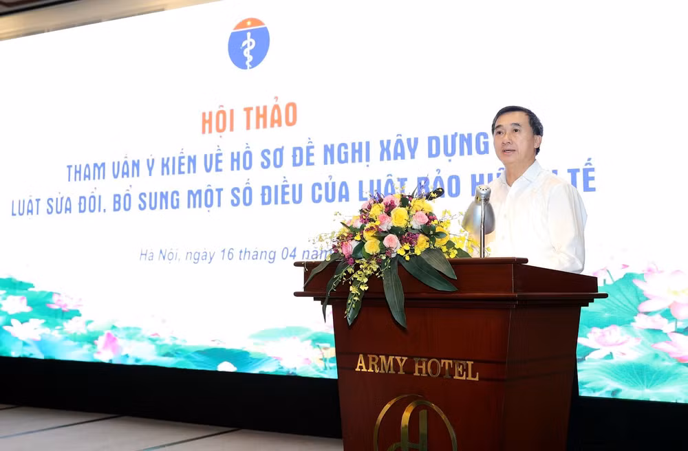 Thứ trưởng Y tế phát biểu tại hội thảo