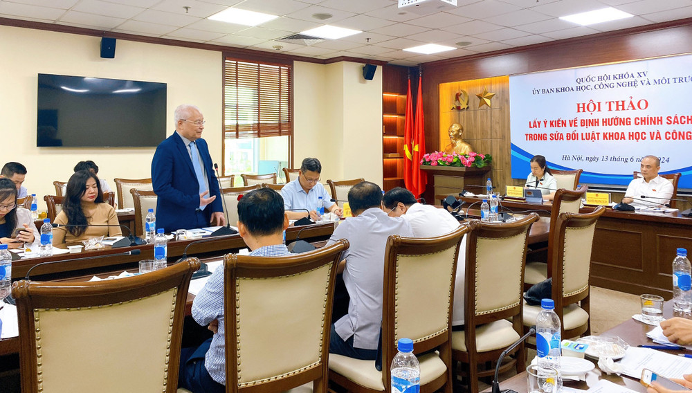 Ông Ngô Minh Hải, Chủ tịch Hội đồng Quản trị Tập đoàn TH phát biểu tại Hội thảo lấy ý kiến về định hướng chính sách lớn trong sửa đổi Luật Khoa học và Công nghệ.