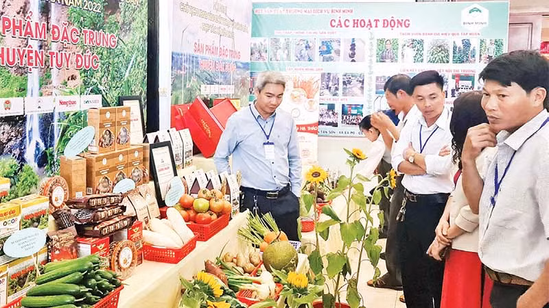 Các sản phẩm OCOP của Đắk Nông hiện đã có mặt ở thị trường trong nước và quốc tế. Các sản phẩm OCOP của Đắk Nông hiện đã có mặt ở thị trường trong nước và quốc tế.