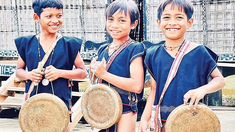 Thành viên đội chiêng thiếu nhi làng Mơ Hra Đáp, xã Kông Lơng Khơng, huyện Kbang, tỉnh Gia Lai.