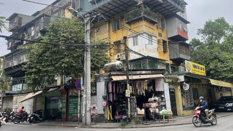 Khu chung cư cũ Trung Tự. (Ảnh NGỌC THANH)