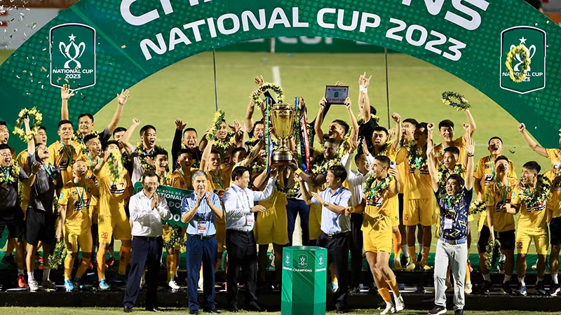 Niềm vui của đội bóng Đông Á Thanh Hóa khi đoạt Cúp quốc gia 2023 ngày 20/8 vừa qua. (Ảnh VPF)