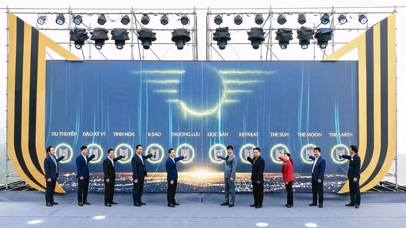 Tập đoàn Flamingo vừa khởi công xây dựng Majestic Island Resort tiêu chuẩn 6 sao được xây dựng ở hồ Núi Cốc.