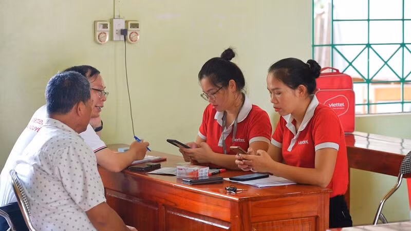 Viettel Thái Nguyên cung cấp dịch vụ 5G cho người dân.