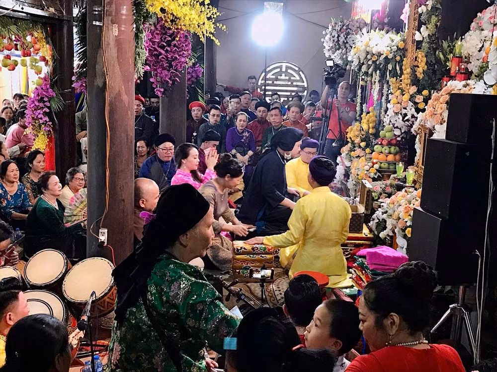 Thực hành tín ngưỡng thờ Mẫu Tam Phủ trong khu vực Công viên địa chất Lạng Sơn. Thực hành tín ngưỡng thờ Mẫu Tam Phủ trong khu vực Công viên địa chất Lạng Sơn.