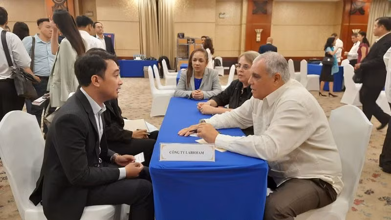 Doanh nghiệp Việt Nam-Cuba kết nối giao thương để tìm cơ hội đầu tư.
