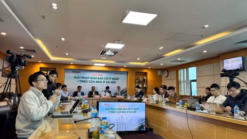 Toạ đàm thu hút đông đảo đại biểu và báo chí tham dự. (Ảnh: HNV)