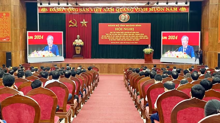 Quang cảnh hội nghị.