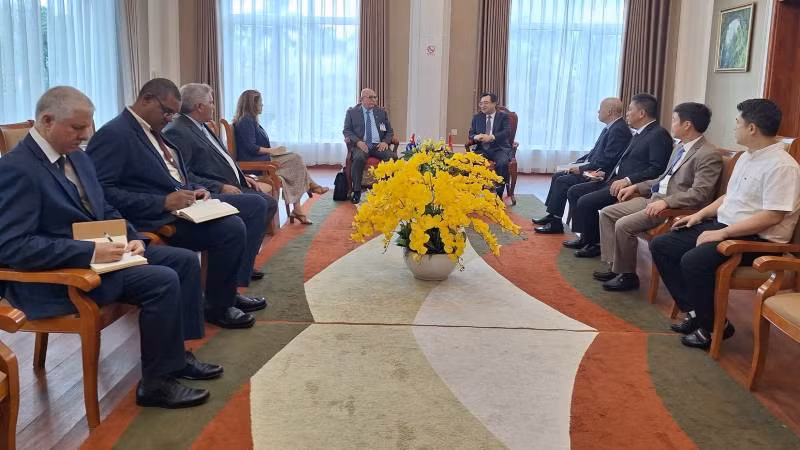 Bộ trưởng Xây dựng Nguyễn Thanh Nghị buổi tiếp, trao đổi với Bộ trưởng Xây dựng Cuba Rene Mesa Villafana.