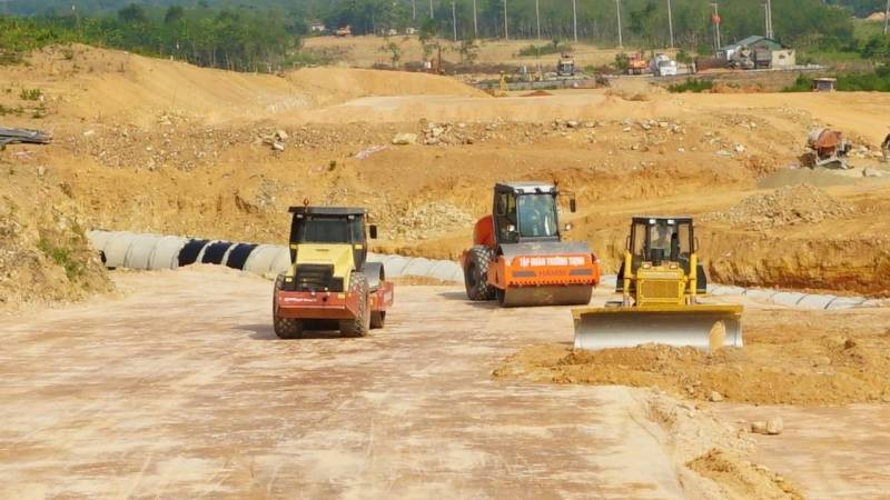 Thi công công trình đường bộ cao tốc bắc-nam phía đông đoạn qua tỉnh Quảng Bình.