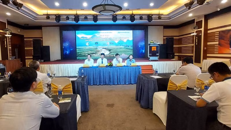 Quang cảnh buổi họp báo.