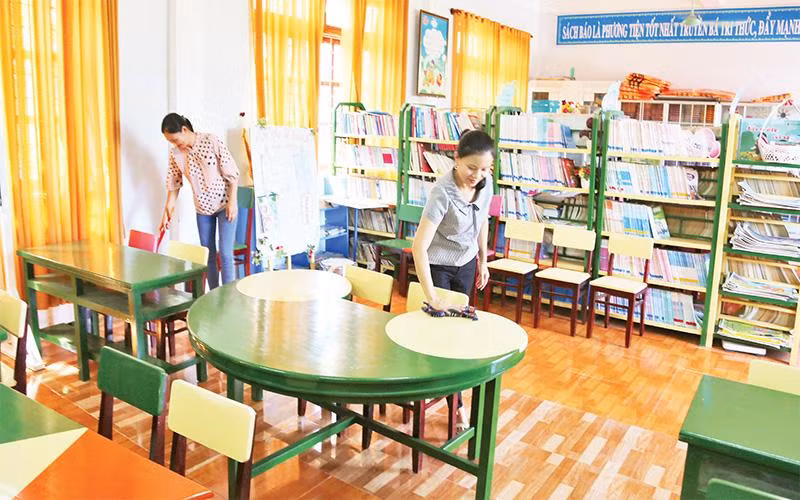 Trường tiểu học Liên Sơn, huyện Tuyên Hóa, tỉnh Quảng Bình phải lấy thư viện làm phòng học. 