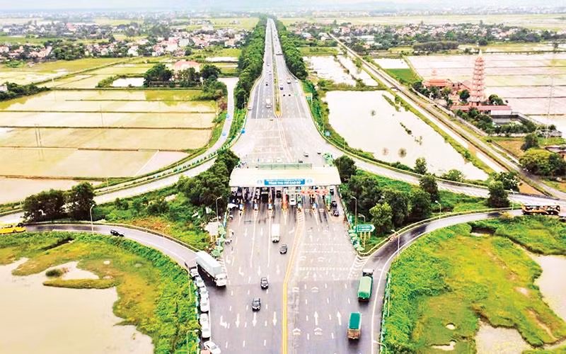 Trạm thu phí ETC trên tuyến cao tốc Cầu Giẽ-Ninh Bình. 