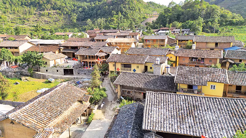 Làng Lô Lô Chải là nơi sinh sống của người H’Mông và người Lô Lô.