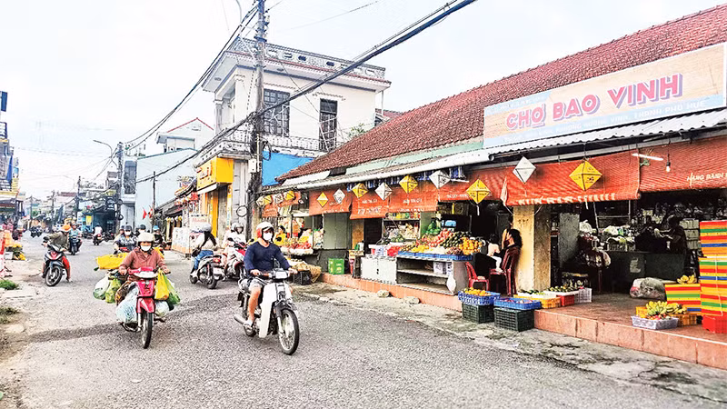 Phố cổ Bao Vinh hiện đang xuống cấp, cần được đầu tư đồng bộ về hạ tầng để phát huy giá trị di sản về một đô thị cổ. 