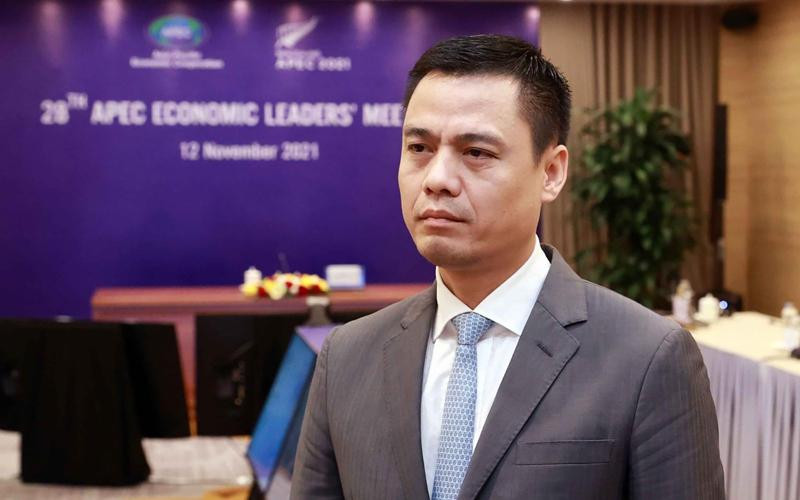 Thứ trưởng Ngoại giao Đặng Hoàng Giang trả lời báo chí sau khi Hội nghị các nhà Lãnh đạo kinh tế APEC lần thứ 28 bế mạc. (Ảnh: Báo Thế giới và Việt Nam) Đóng góp tích cực, chủ động, có trách nhiệm của Việt Nam trong APEC -0