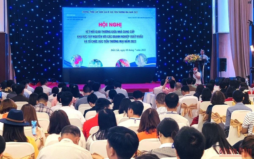 Đông đảo các đại biểu dự hội nghị. Thúc đẩy kết nối giao thương giữa Tây Nguyên với các doanh nghiệp xuất khẩu -0