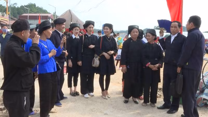 Trang phục truyền thống của bà con dân tộc Nùng ở huyện Bình Gia (Lạng Sơn) đã được phục dựng.