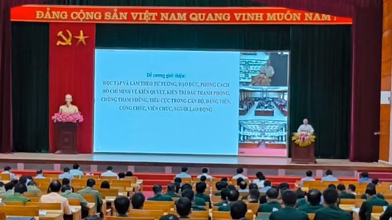 Tỉnh ủy Lạng Sơn, triển khai chuyên đề: “Học tập và làm theo tư tưởng, đạo đức, phong cách Hồ Chí Minh”.