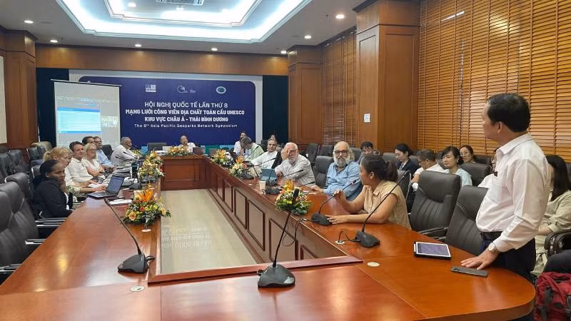 Giám đốc Sở Văn hóa, Thể thao và Du lịch, tỉnh Lạng Sơn Nguyễn Đặng Ân phát biểu ý kiến tại hội nghị công bố. Giám đốc Sở Văn hóa, Thể thao và Du lịch, tỉnh Lạng Sơn Nguyễn Đặng Ân phát biểu ý kiến tại hội nghị công bố.