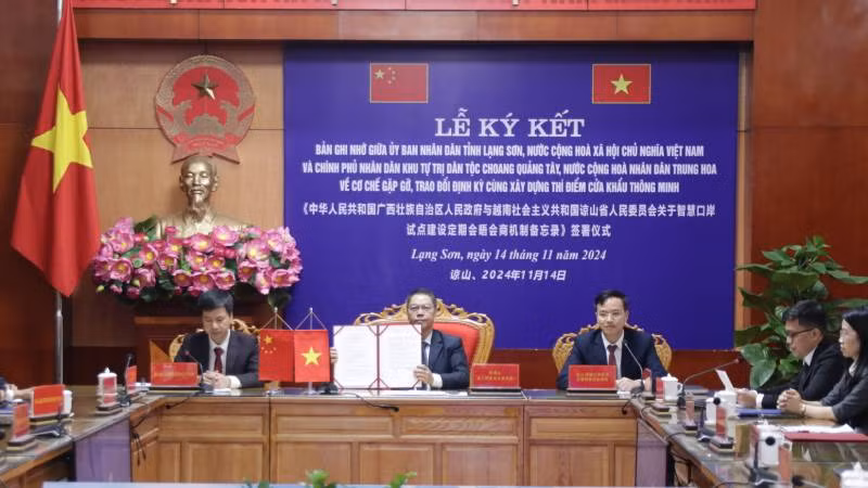 Bản ký kết ghi nhớ được đại diện lãnh đạo Ủy ban nhân dân tỉnh thông qua tại điểm cầu tỉnh Lạng Sơn.