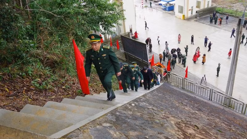 Công trình đường kiểm tra mốc bảo vệ biên giới được hoàn thành đưa vào sử dụng.