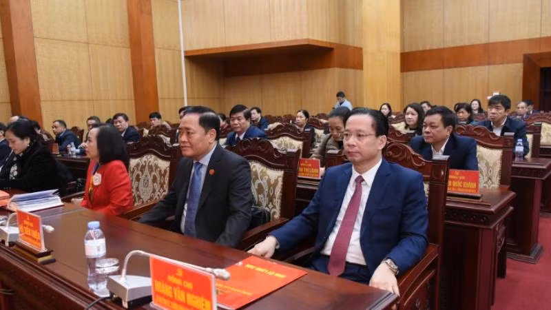 Lãnh đạo chủ chốt của tỉnh Lạng Sơn dự hội nghị công bố Quyết định của Bộ Chính trị về chuẩn y chức danh Bí thư Tỉnh ủy Lạng Sơn đối với đồng chí Hoàng Văn Nghiệm.