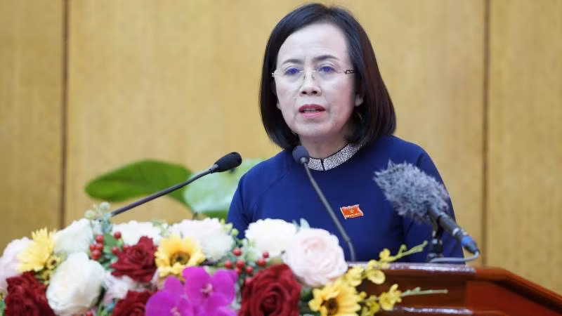 Chủ tịch Hội đồng nhân dân tỉnh Lạng Sơn, Đoàn Thị Hậu phát biểu bế mạc kỳ họp.