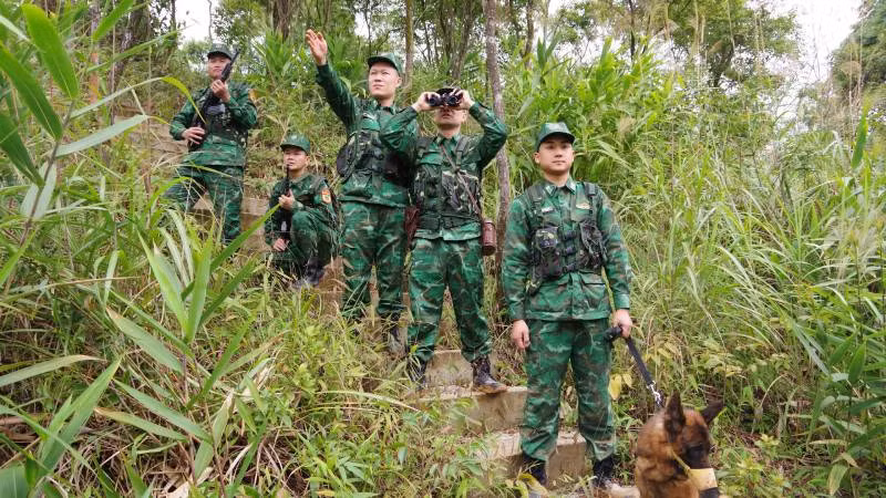 Cán bộ, chiến sĩ Bộ đội Biên phòng tỉnh Lạng Sơn, tuần tra, kiểm soát, trên tuyến biên giới.