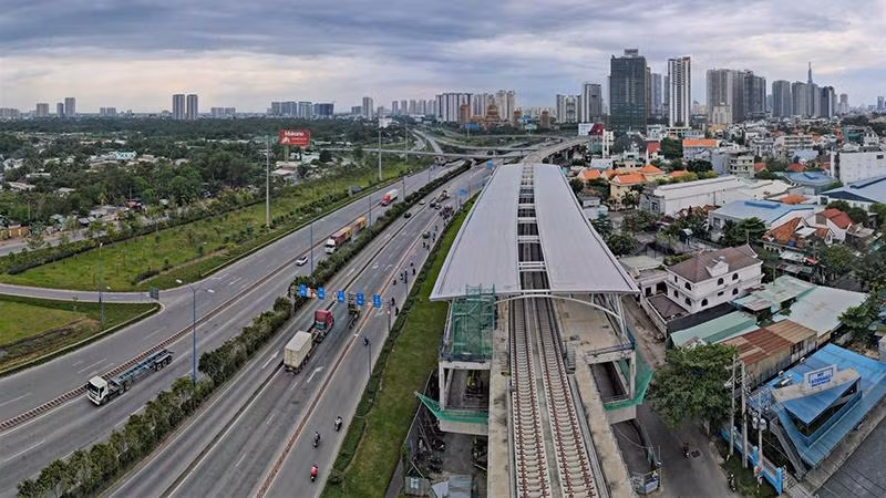 Tuyến metro số 1 Bến Thành - Suối Tiên, Thành phố Hồ Chí Minh (Ảnh: nhandan.vn).