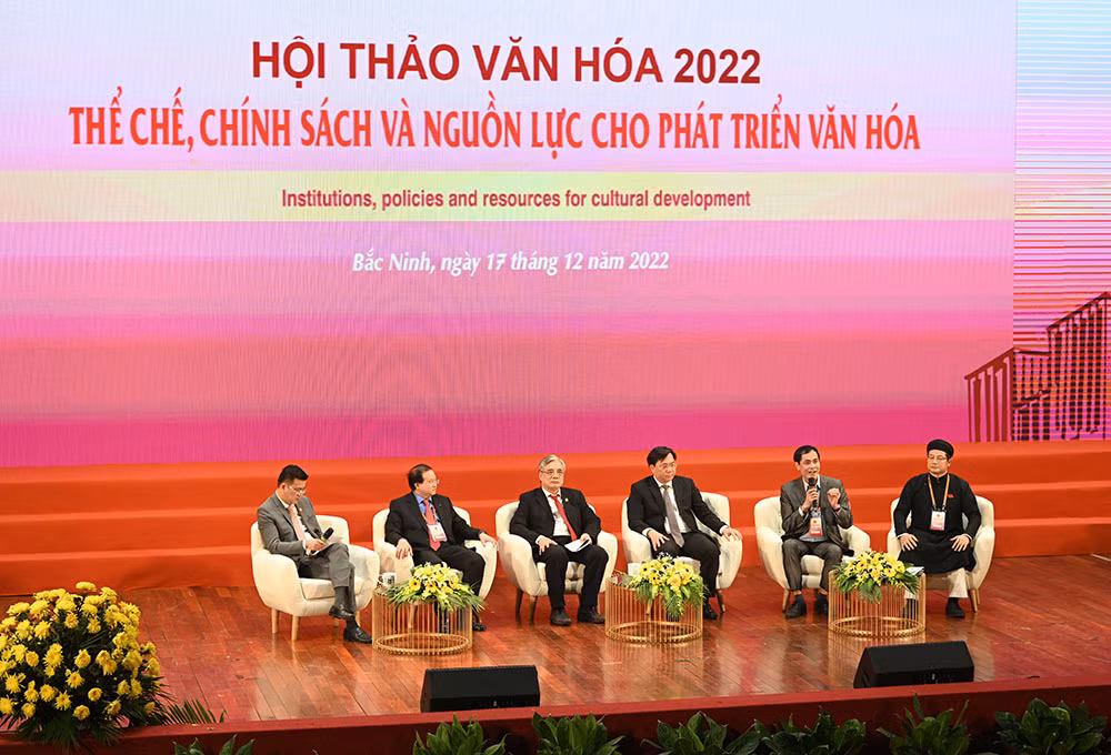 Hội thảo Văn hóa 2022 với chủ đề “Thể chế, chính sách và nguồn lực cho phát triển văn hóa” diễn ra tại Trung tâm Văn hóa Kinh Bắc, tỉnh Bắc Ninh. 