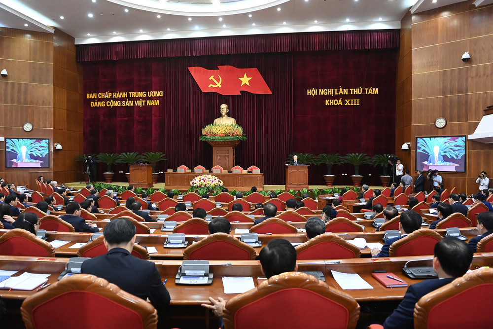 Quang cảnh Phiên Bế mạc Hội nghị lần thứ tám Ban Chấp hành Trung ương Đảng. (Ảnh: ĐĂNG KHOA)