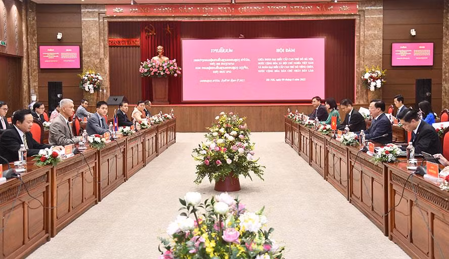 Quang cảnh hội đàm.