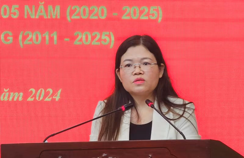 Đại diện Đảng bộ huyện Như Xuân tham luận tại Hội nghị.