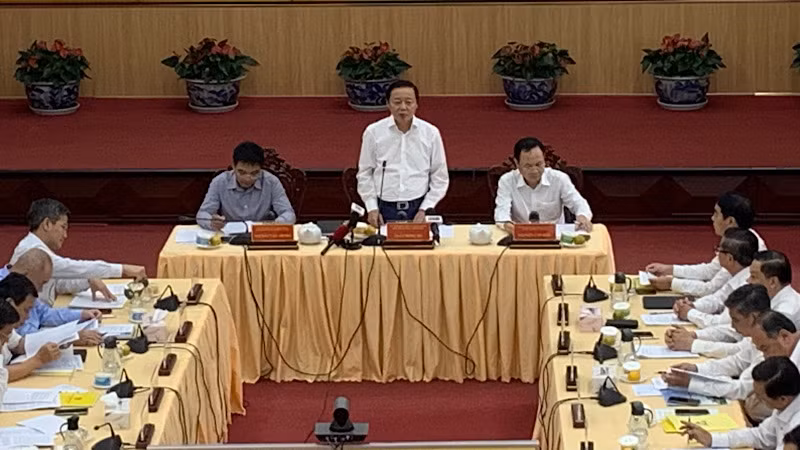 Phó Thủ tướng Trần Hồng Hà phát biểu tại buổi làm việc