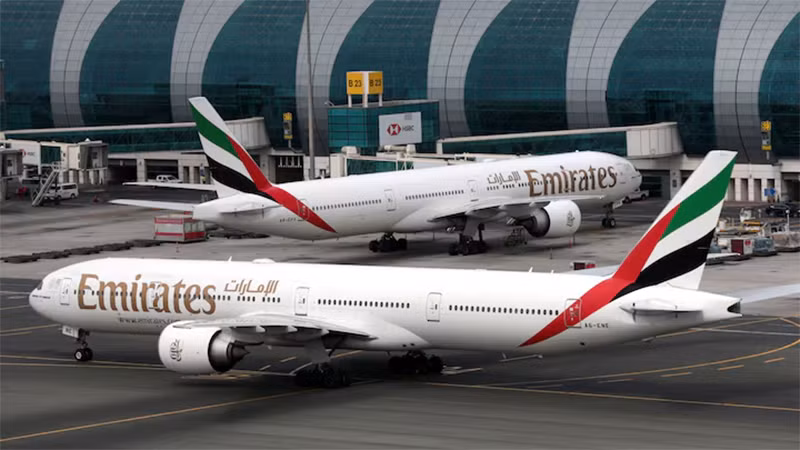 Máy bay Boeing 777-300ER của hãng hàng không Emirates tại sân bay quốc tế Dubai, tháng 2/2019. (Ảnh: Reuters)