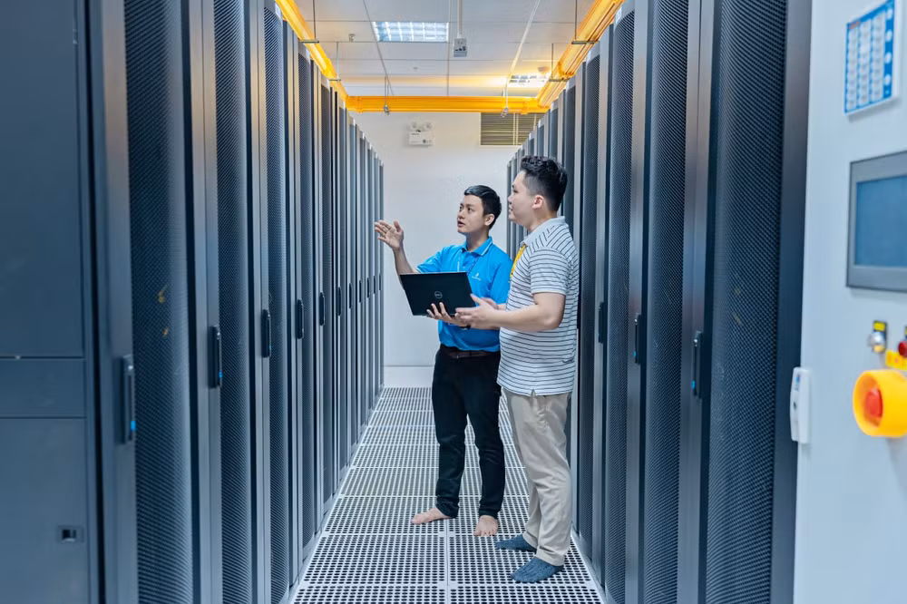 Hơn 500 kỹ sư chuyên môn cao của VNPT sẵn sàng đáp ứng mọi yêu cầu của khách hàng.