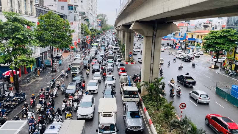 Từ năm 2026, những xe sản xuất từ năm 2017 trở về trước sẽ bị cấm lưu thông ở thành phố Hà Nội và Thành phố Hồ Chí Minh là thông tin không chính xác.