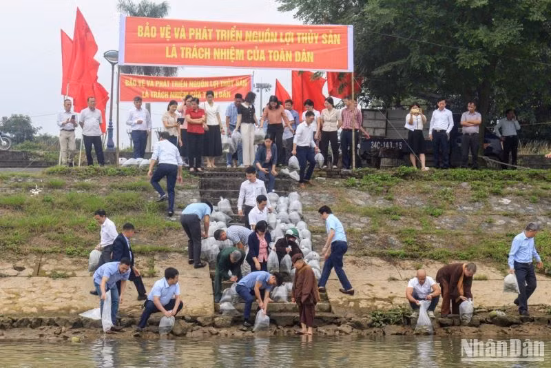 Hằng năm, Sở Nông nghiệp và Phát triển nông thôn tỉnh Thái Bình phối hợp Hội Phật giáo tỉnh tổ chức Tháng hành động bảo vệ, tái tạo nguồn lợi thủy sản trong toàn tỉnh.
