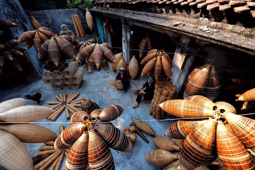 Nghề đan đó đã tồn tại qua hàng trăm năm ở làng Tất Viên, xã Thủ Sỹ (huyện Tiên Lữ, tỉnh Hưng Yên). Ảnh: Đăng Khoa