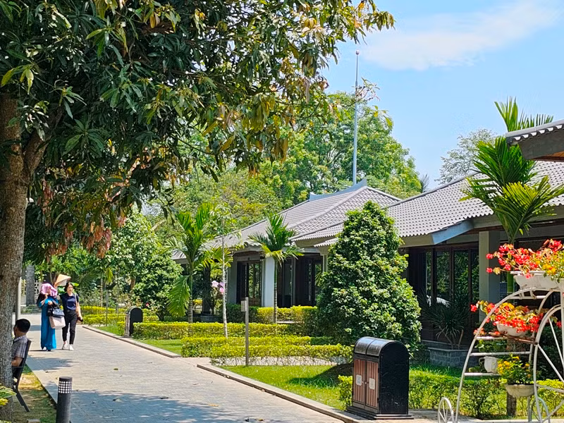 Một góc khu du lịch Yên Trung, huyện Yên Định.