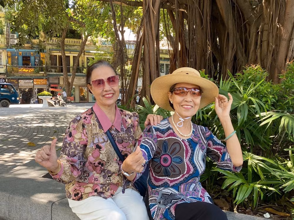 Niềm vui được sống cùng một Hà Nội tươi xanh, sạch đẹp.