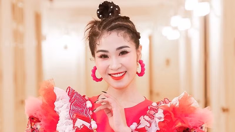 Ca sĩ Nguyễn Thị Ngọc Hà (nghệ danh Hà MyO), một trong 10 Gương mặt trẻ Thủ đô tiêu biểu năm 2022.