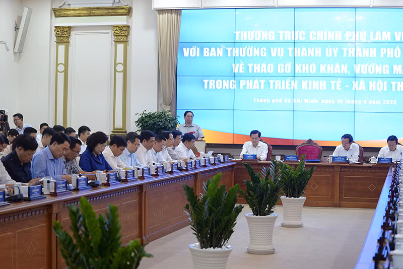 Quang cảnh buổi làm việc của Thường trực Chính phủ với Ban Thường vụ Thành ủy Thành phố Hồ Chí Minh. (Ảnh: THANH GIANG)