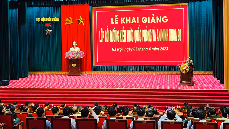 Toàn cảnh lễ khai giảng.