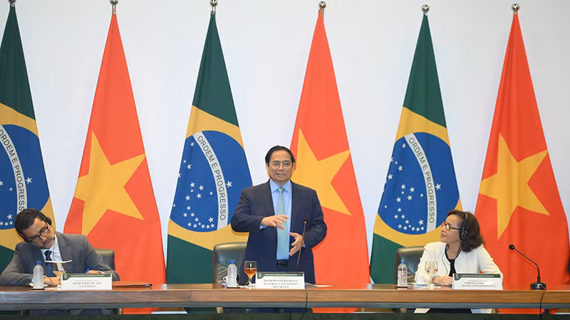 Thủ tướng Phạm Minh Chính phát biểu chính sách tại Bộ Ngoại giao Brazil.